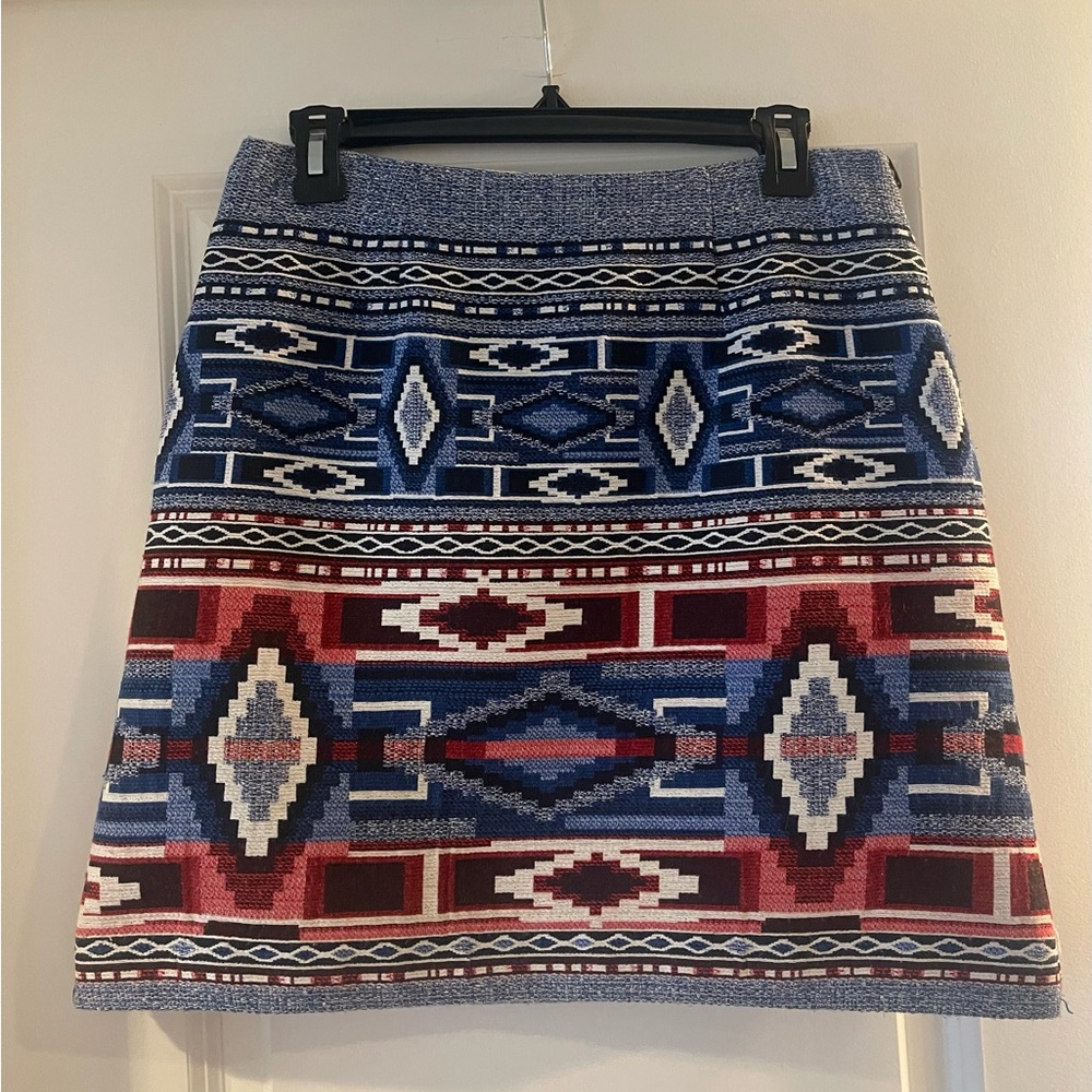 Geometric mini skirt